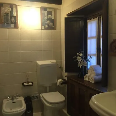 Casa vacanze La Rondine Sul D'orta Arola (Piedmont)