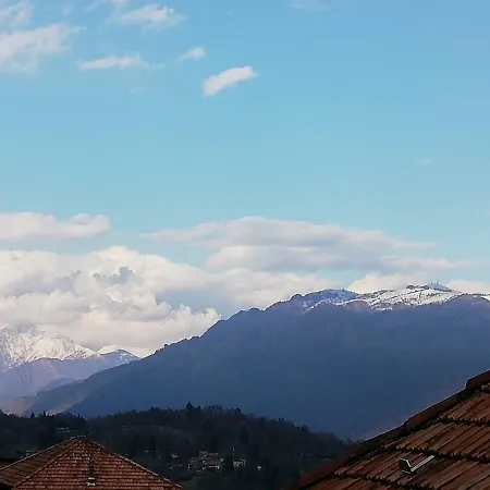 La Rondine Sul D'orta Holiday home