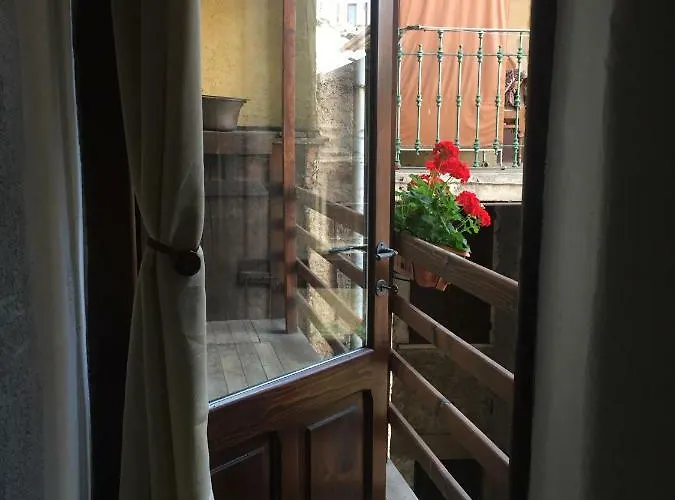 La Rondine Sul D'orta * Arola (Piedmont)